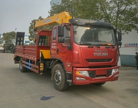 跃进随车起重运输车